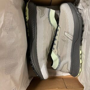 Men's Flux Adapt Trail Running Shoe. Sz 11